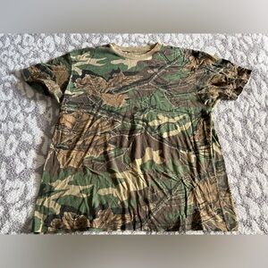 mens camo short sleeve top